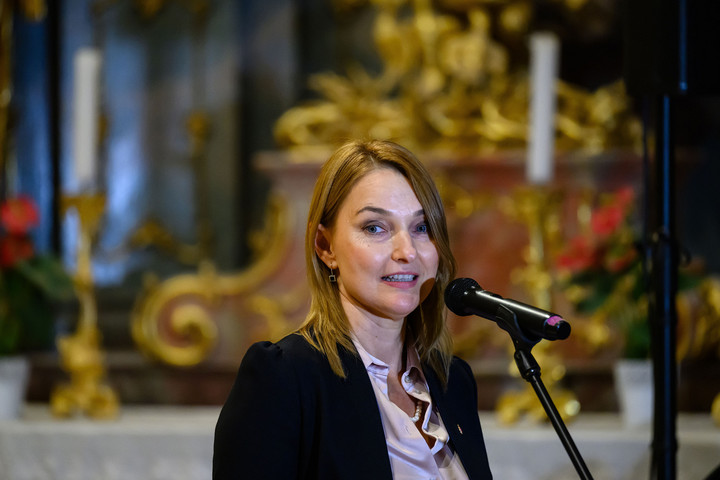„A gyorsan változó világban egyre nagyobb szükség van a keresztény hitre és az értékekre”