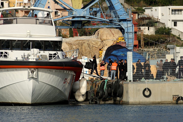 Olaszország visszaveszi a migránsokat Albániából