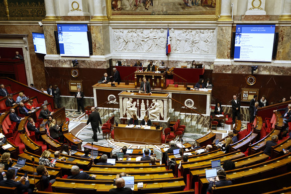 Az „Engedetlen Franciaország” bizalmatlansági szavazást tart a kormány ellen