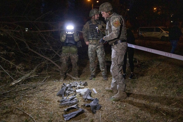 Az orosz csapatok háromtonnás légibombát dobtak Ukrajnára + VIDEÓ