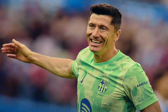 Lewandowski mesterhármasával menetel tovább a Barcelona