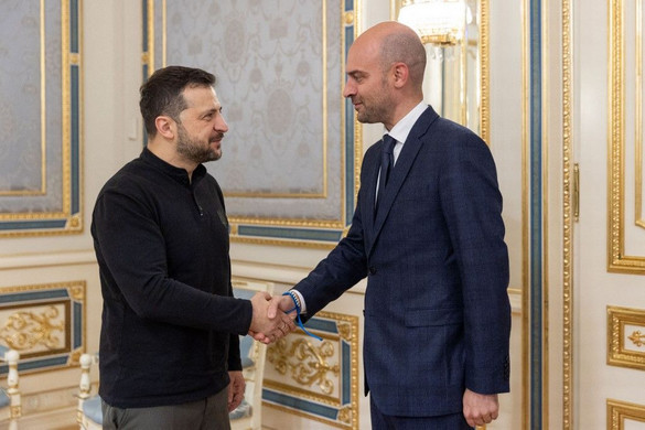 Franciaország támogatja Zelenszkij „győzelmi tervét”