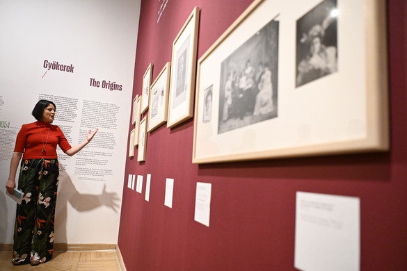 Frida Kahlo fotógyűjteményéből nyílik kiállítás