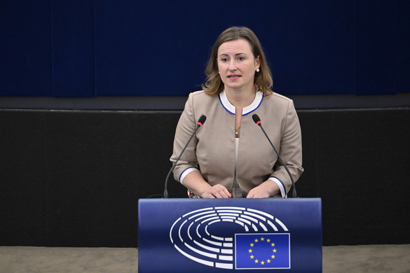 Uniós biztos: A nők részvétele a demokratikus életben kulcsfontosságú