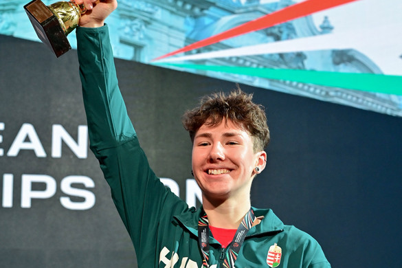Jákó Miriam korosztályos világcsúccsal aranyérmes