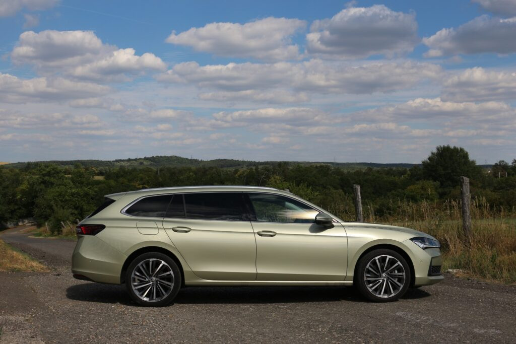 Skoda Superb Combi