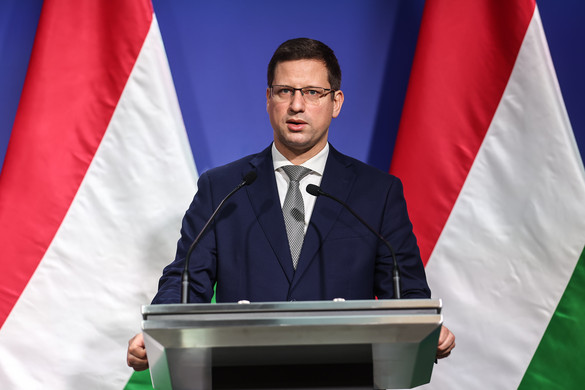 Gulyás Gergely: A távozó amerikai nagykövet és adminisztráció kisstílű bosszúja Rogán Antal szankciós listára helyezése