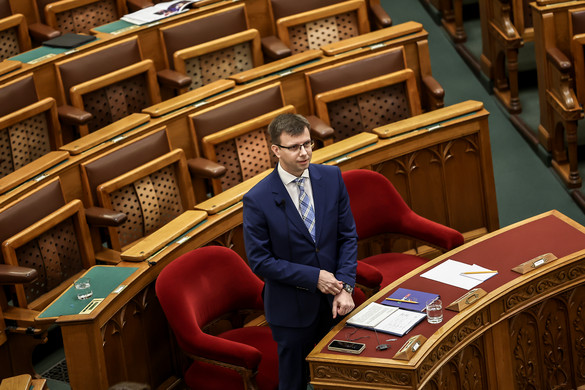 Bóka János: Az Európai Unió versenyképessége a tagállamok és az uniós intézmények közös problémája