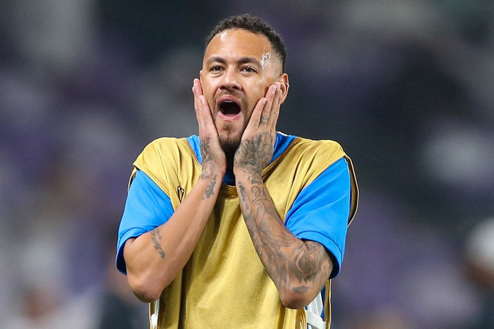 Neymar a nyártól Messiék csapatában folytathatja