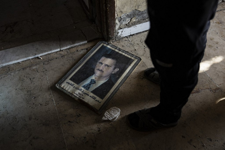 Fotó: AFP/Sameer Al-Doumy Vadásznak Aszad hóhéraira