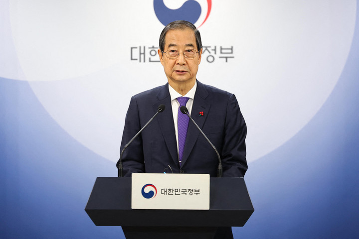 Lemondott Dél-Korea ideiglenes elnöke
