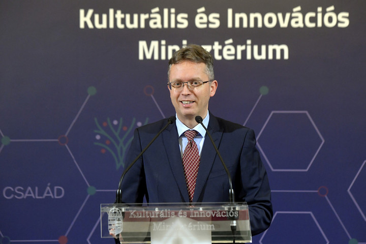 Hankó Balázs: Jövőre 215 milliárd forint áll a magyar kutatások rendelkezésére