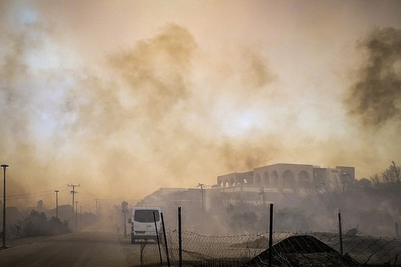 Tűz ütött ki egy szállodában a görögországi Meteoráknál, egy ember meghalt, többen kórházba kerültek