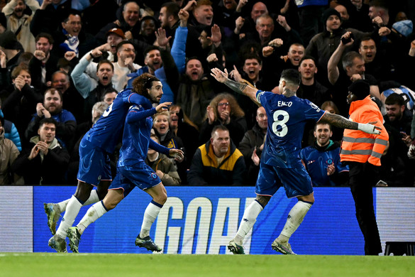 Premier League: Győzelmével két pontra megközelítette a Liverpoolt a Chelsea