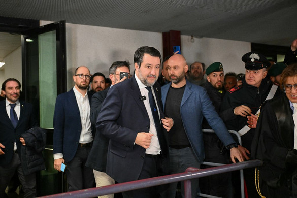 Döntött a bíróság: Salvini nem követett el bűncselekményt
