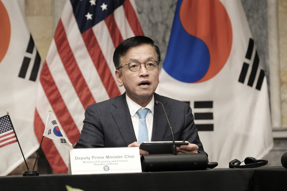 Megválasztották Dél-Korea új megbízott elnökét
