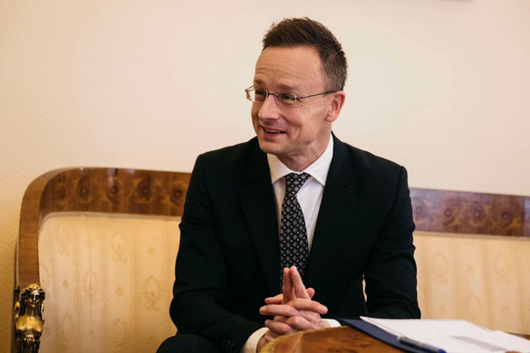Szijjártó Péter: Teljesen igaza van, más csapatban játszunk