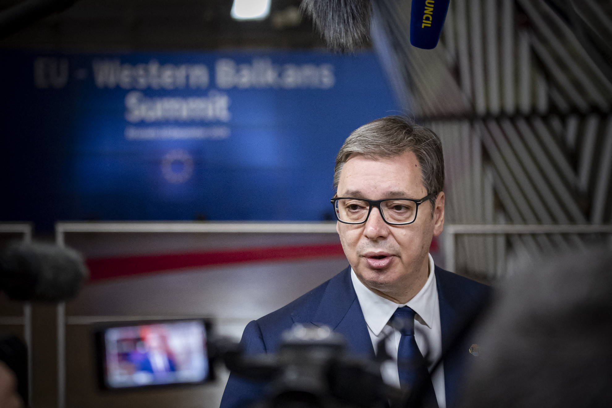 Fotó: NICOLAS ECONOMOU / NURPHOTO / NURPHOTO VIA AFP Vucic megnevezte a láthatatlan kezet, amely mindig feszültséget provokál