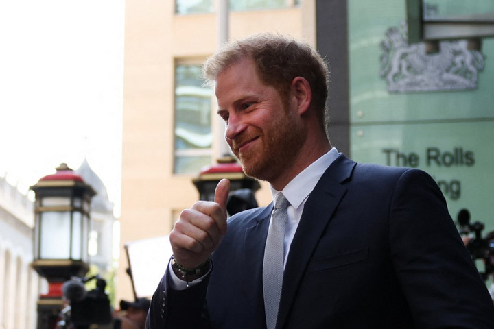 Fotó: AFP/Adrian Dennis Kitálalt Harry ügyvédje
