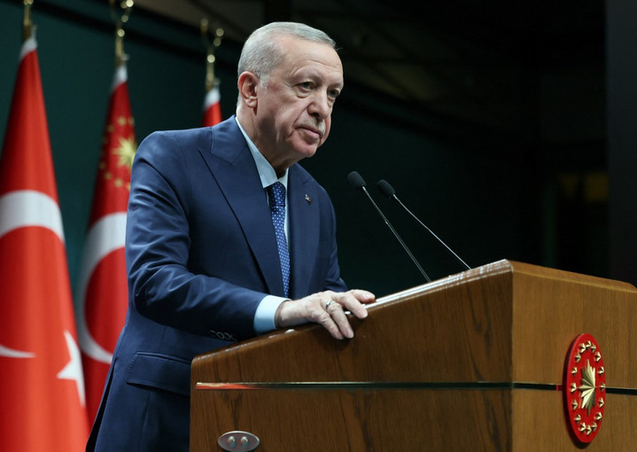 Erdogan könnyekben tört ki