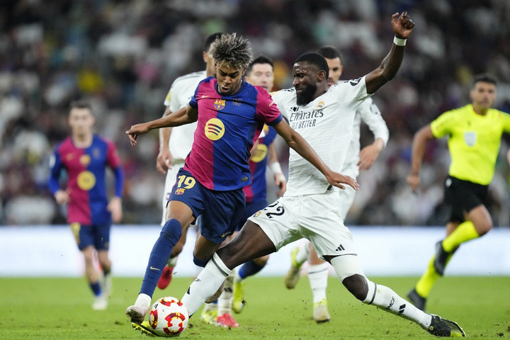 Fotó: NurPhoto via AFP/NurPhoto/Jose Breton Száz futballtrófeánál tart az FC Barcelona