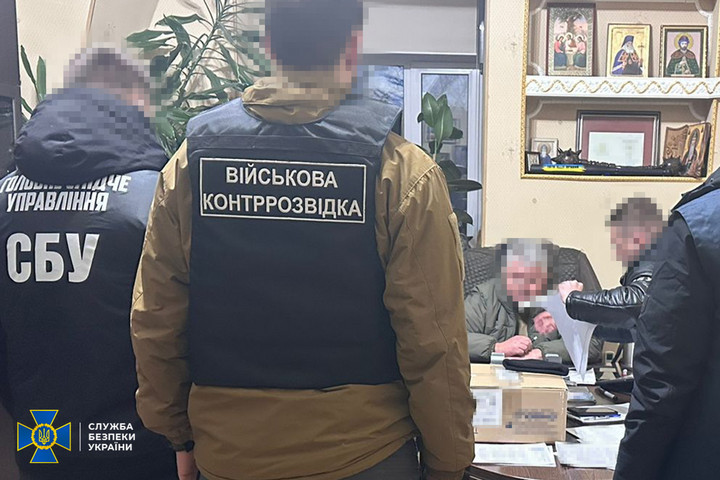 Fotó: Facebook/Ukrán Biztonsági Szolgálat Még az ukrán hadsereg pszichiáter főorvosa is meggazdagodott a háborún