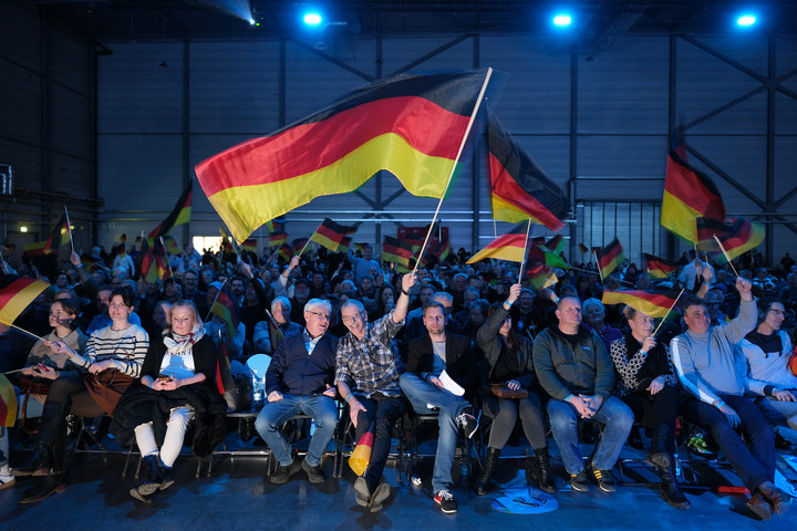 Fotó: AFP/DPA Picture-Alliance/DPA/Sebastian Willnow Halléban tartotta kampánynyitó rendezvényét az AfD