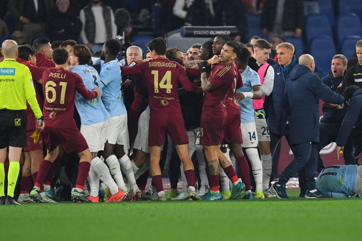 Olasz élvonal: Az AS Roma nyerte a fővárosi derbit