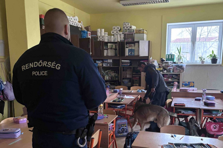 Fotó: police.hu Súlyosan erodálják a bombariadók a demokráciát