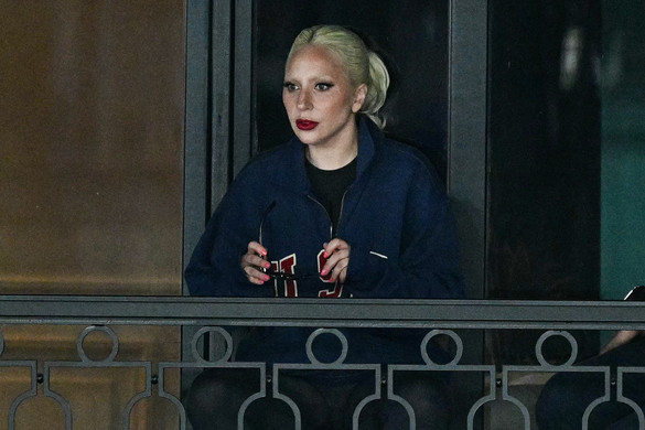 „Lady Gaga nem terhes – csupán sírni jár le a konditerembe” + VIDEÓ