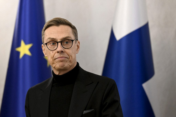 A finn elnök beállt Trump mögé
