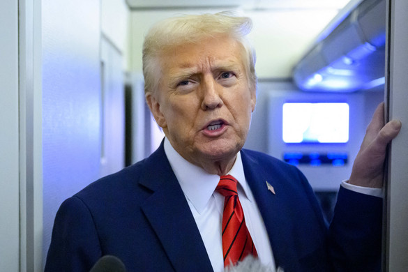 Trump felszámolná a kormányon belüli „keresztényellenességet”
