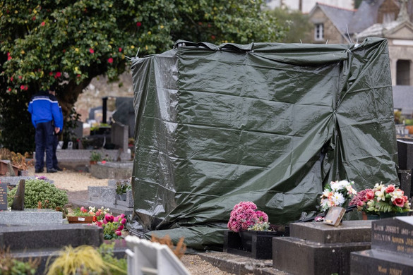 Megrongálták Jean-Marie Le Pen sírját Franciaországban