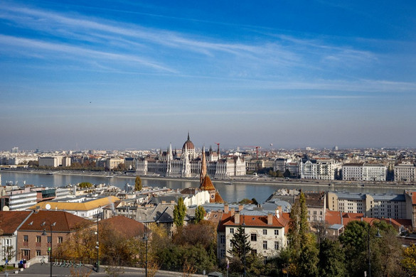 Innentől senki sem tévesztheti össze Budapestet Bukaresttel