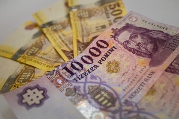 Az állampapírból elért hozamok 60 százalékát újra befektetnék a háztartások