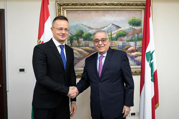 Szijjártó Péter: Sikerült elnököt választani Libanonban