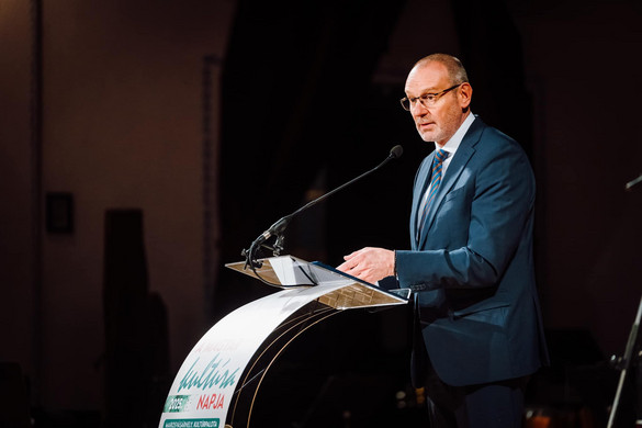 Zsigó Róbert: A munkáshitel a dolgozó fiatalok életkezdését segíti