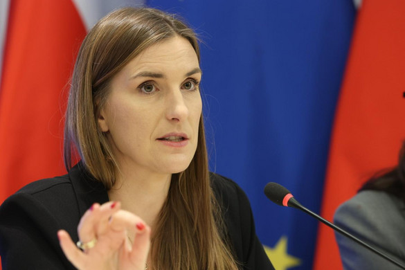 „Nem kívánatos a varsói magyar nagykövet jelenléte a lengyel EU-elnökség megnyitóján”