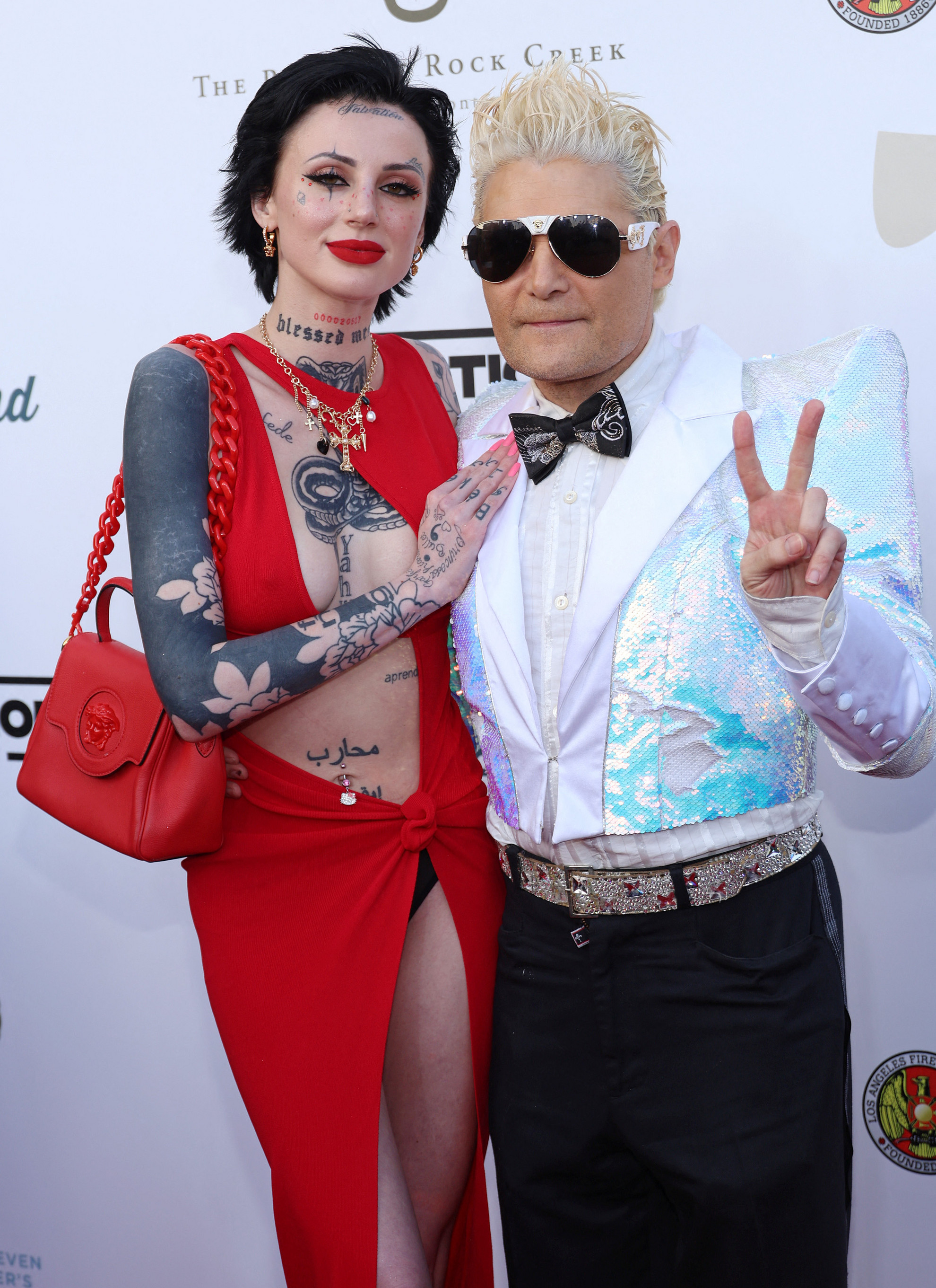 Fotó: Getty Images via AFP/Kayla Oaddams Corey Scott Feldman amerikai színész, zenész és extravagáns kísérője Adrien Skye