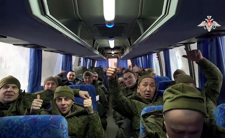 Fotó: AFP/Russian Defence Ministry/Handout Nagyszabású fogolycsere zajlott