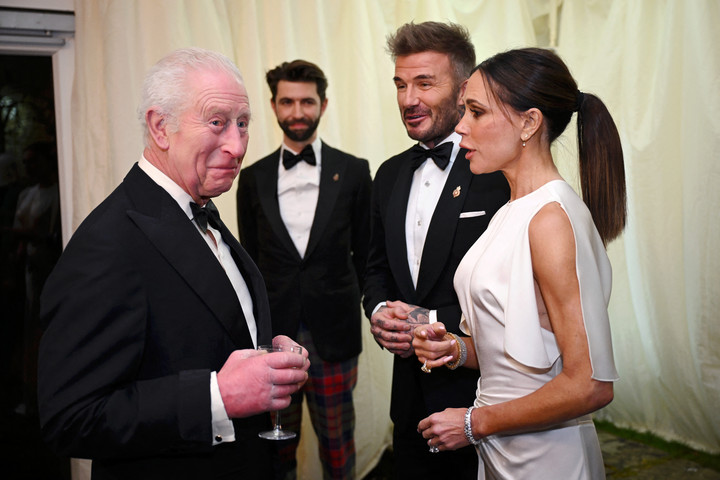 Meghan Markle dupla csapásként élheti meg Beckhamék és a királyi család barátságát