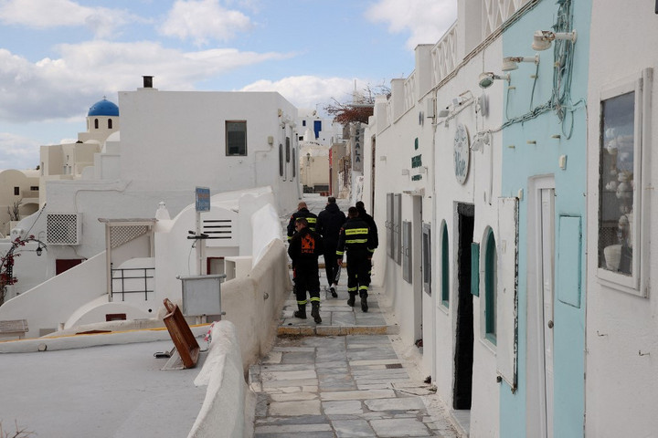 Fotó: AFP/Anadolu/Ayhan Mehmet Dráma a nyaralóparadicsomban: Santorini szigetén több ezer földrengést észleltek