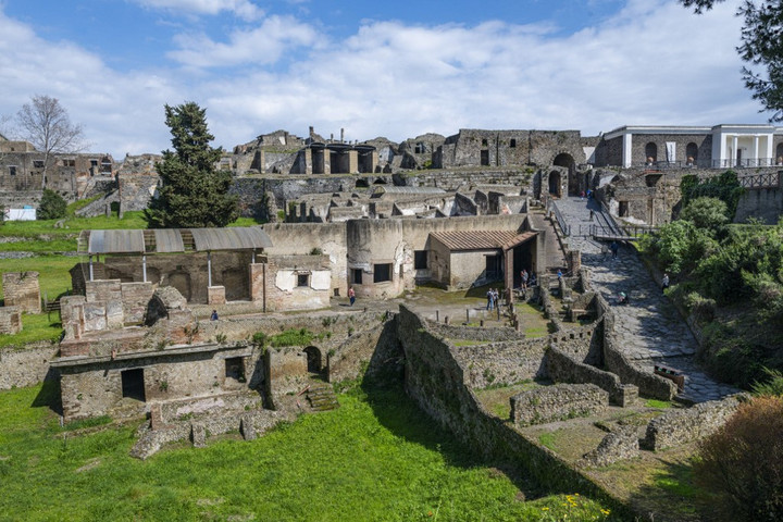 Új bizonyítékok: túlélők térhettek vissza Pompeii romjai közé a Vezúv kitörése után