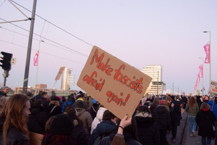 Ismét az utcára vonult a demokráciaellenes tömeg a németeknél