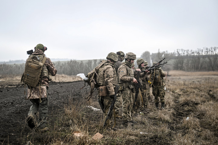Fotó: AFP/NurPhoto/Dmytro Smolienko Az ukrán fegyveres erők vezérkara szerint hetvenezer a halott katonák száma és 35 ezer személy eltűnt