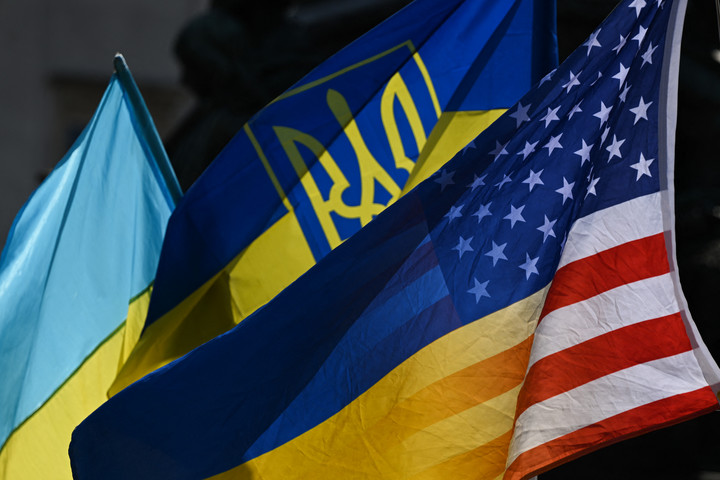 Egy amerikai szenátor elmondja, ki dönt Ukrajna sorsáról