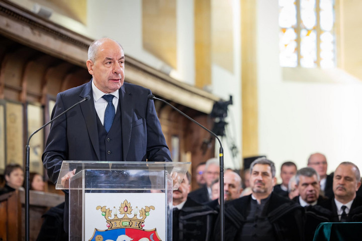 Fotó: Facebook/Dr. Sulyok Tamás Sulyok Tamás: Erdély református magyarságának megmaradása természetes vágyunk