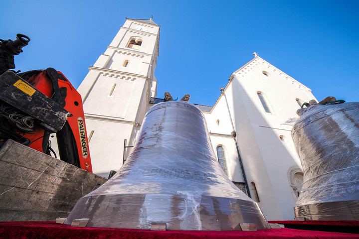 Fotó: Facebook/Veszprémi Érsekség Megújult a veszprémi háromszáz éves nagyharang