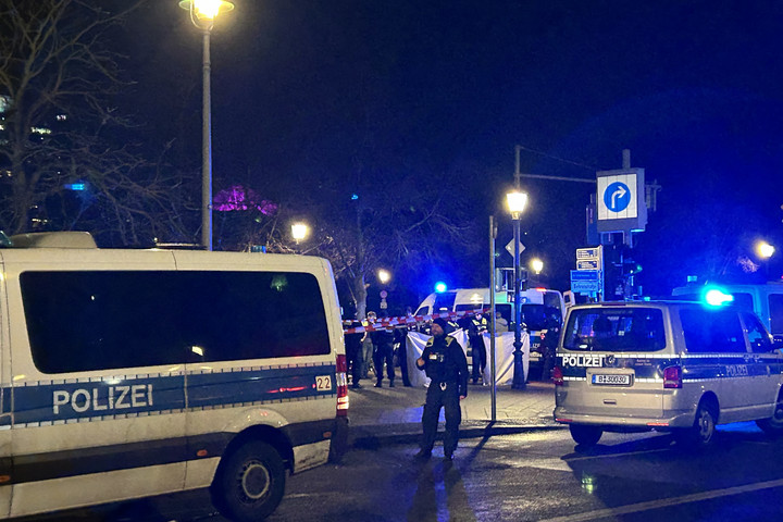 Fotó: AFP/dpa Picture-Alliance/dpa-Zentralbild/Marion van der Kraats Antiszemita indítéka volt a berlini késelésnek