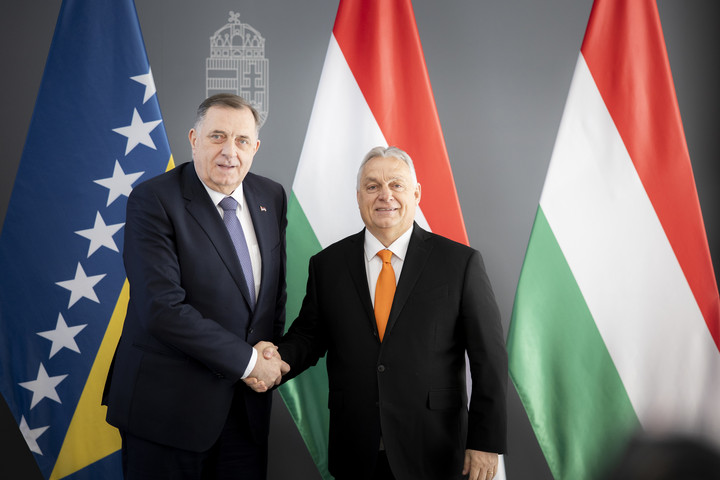 Fotó: MTI/Miniszterelnöki Sajtóiroda/Fischer Zoltán Milorad Dodikot fogadta Orbán Viktor